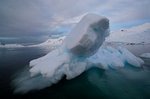 Zodiacfahrt zwischen den Eisbergen